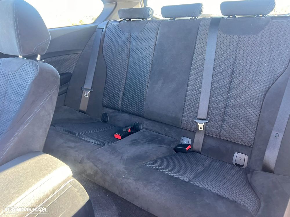 BMW 116 d M Sport - 12