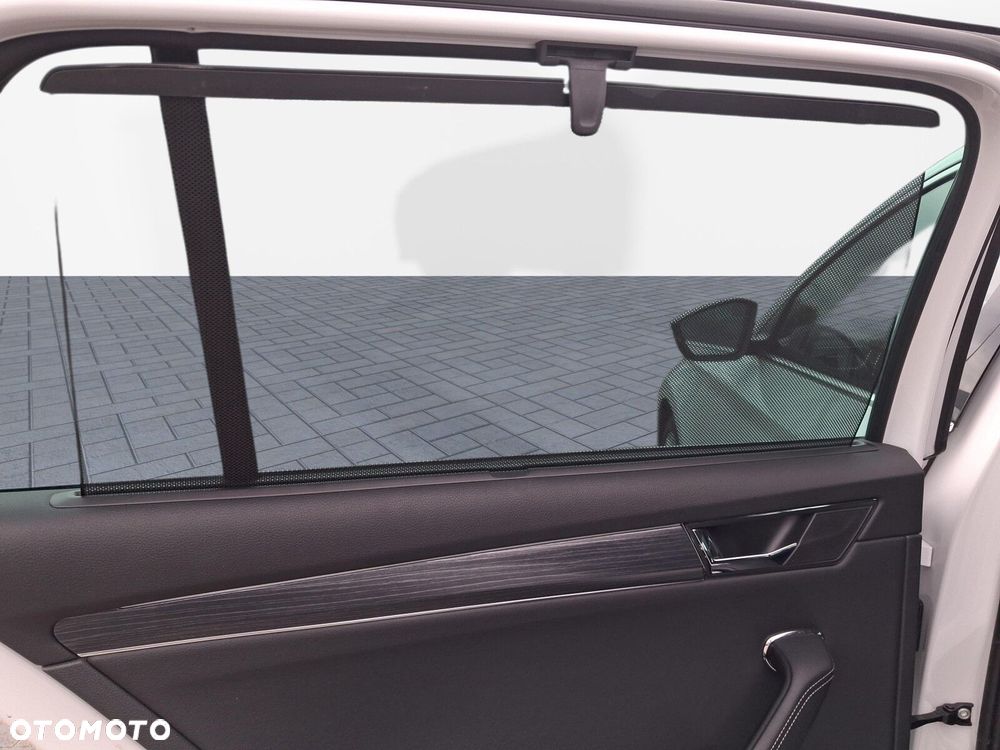 Skoda Superb 2.0 TDI SCR Style DSG - 21