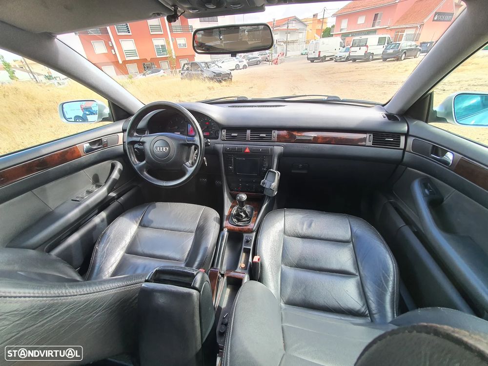 Audi A6 Avant 2.5 TDi V6 quattro - 11