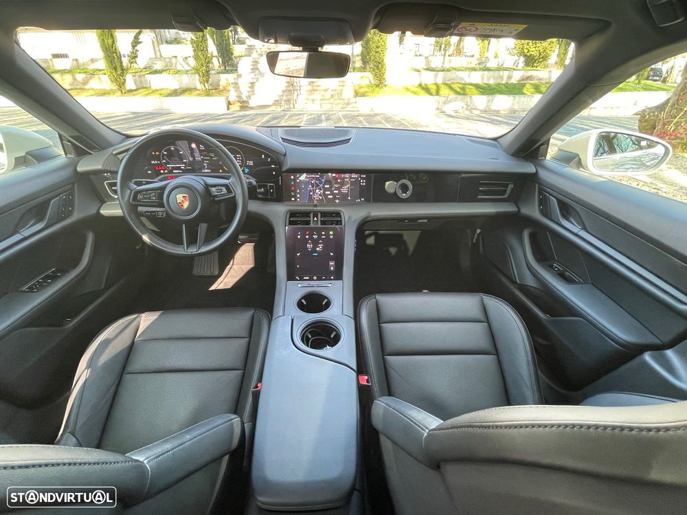 Porsche Taycan 4 - 4