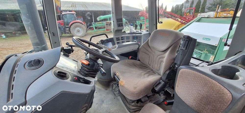Claas Arion 640 - 8
