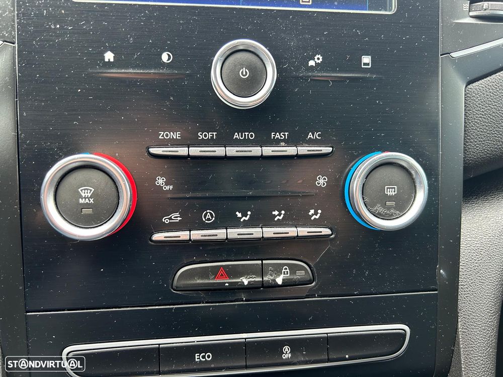 Renault Mégane Sport Tourer dCi 110 FAP EDC LIMITED - 17