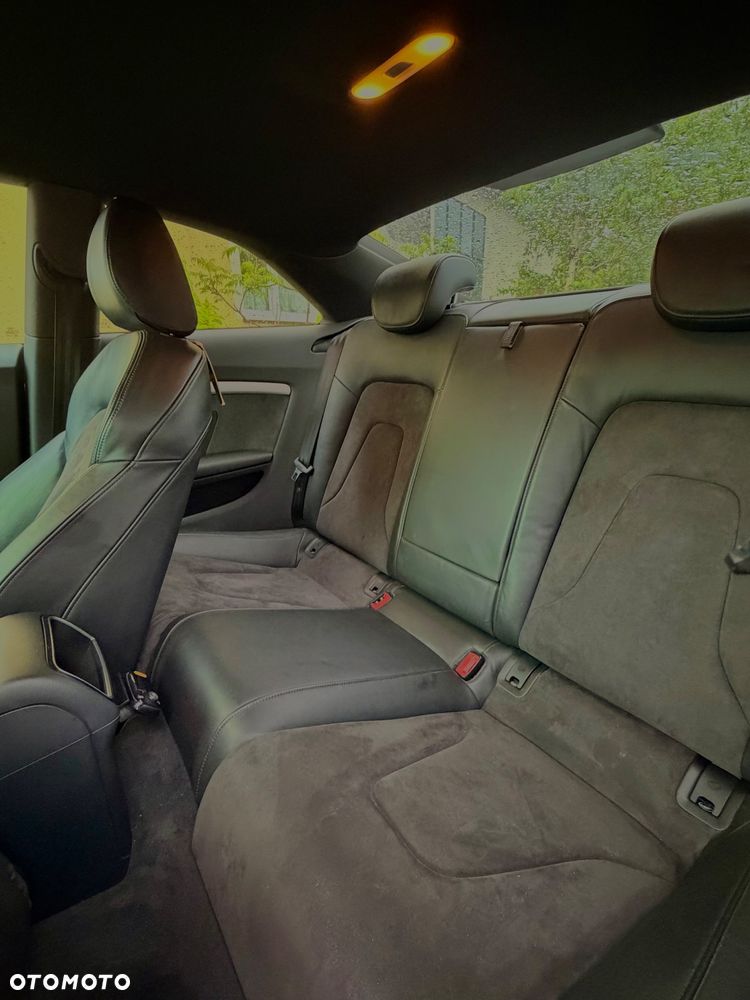 Audi A5 Coupé 2.0 TDI quattro sport - 13