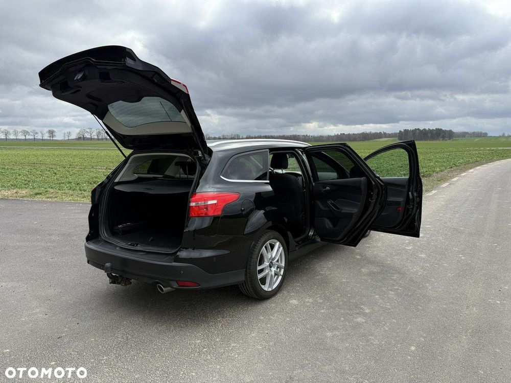 Ford Focus 2.0 TDCi Titanium ASS - 24