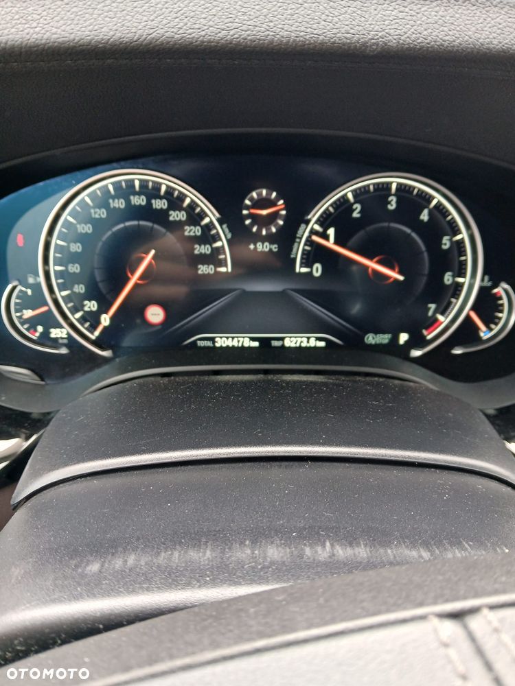 BMW Seria 6 640i xDrive - 7