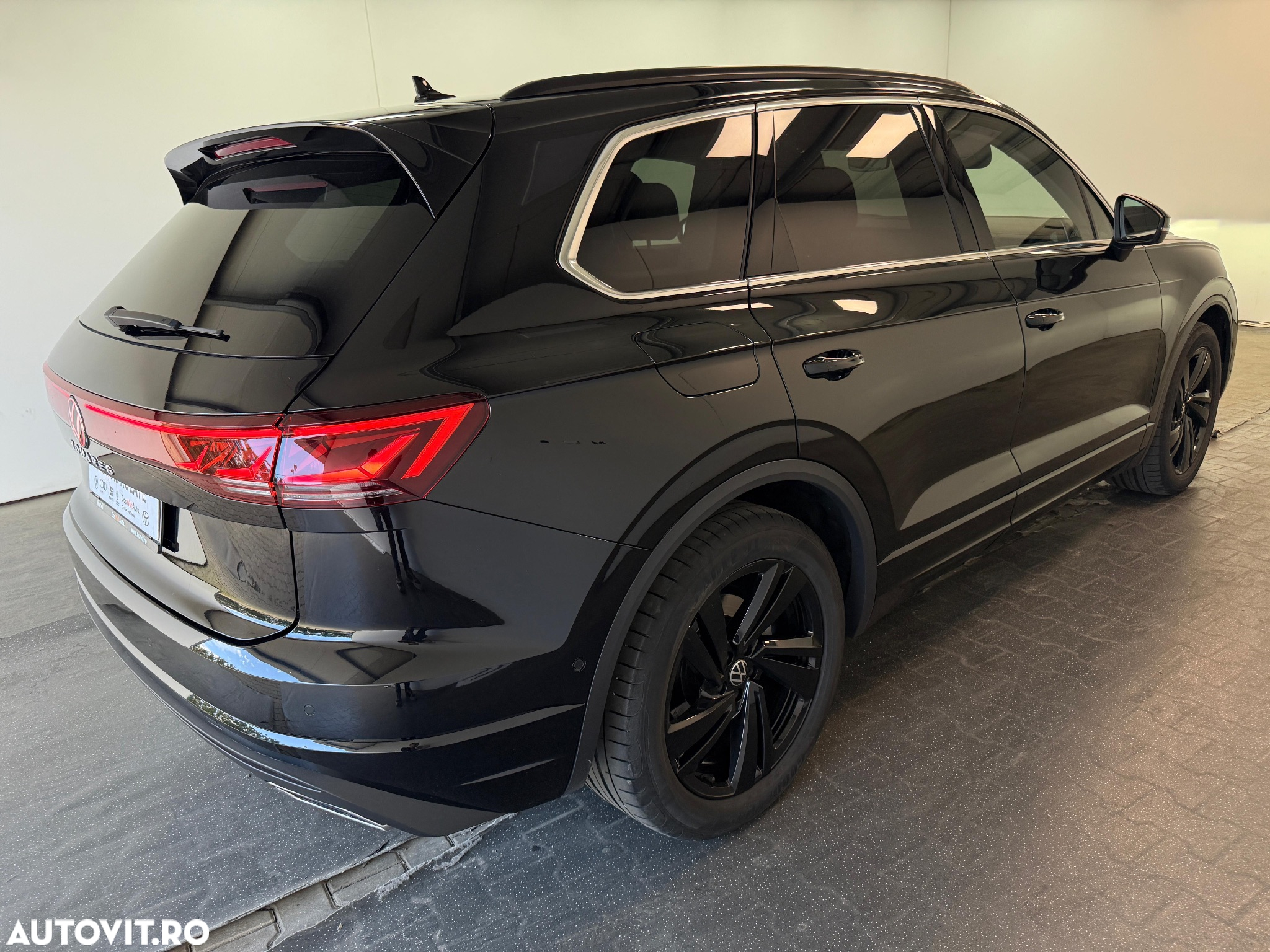 Volkswagen Touareg V6 TDI 4MOTION Elegance - 26