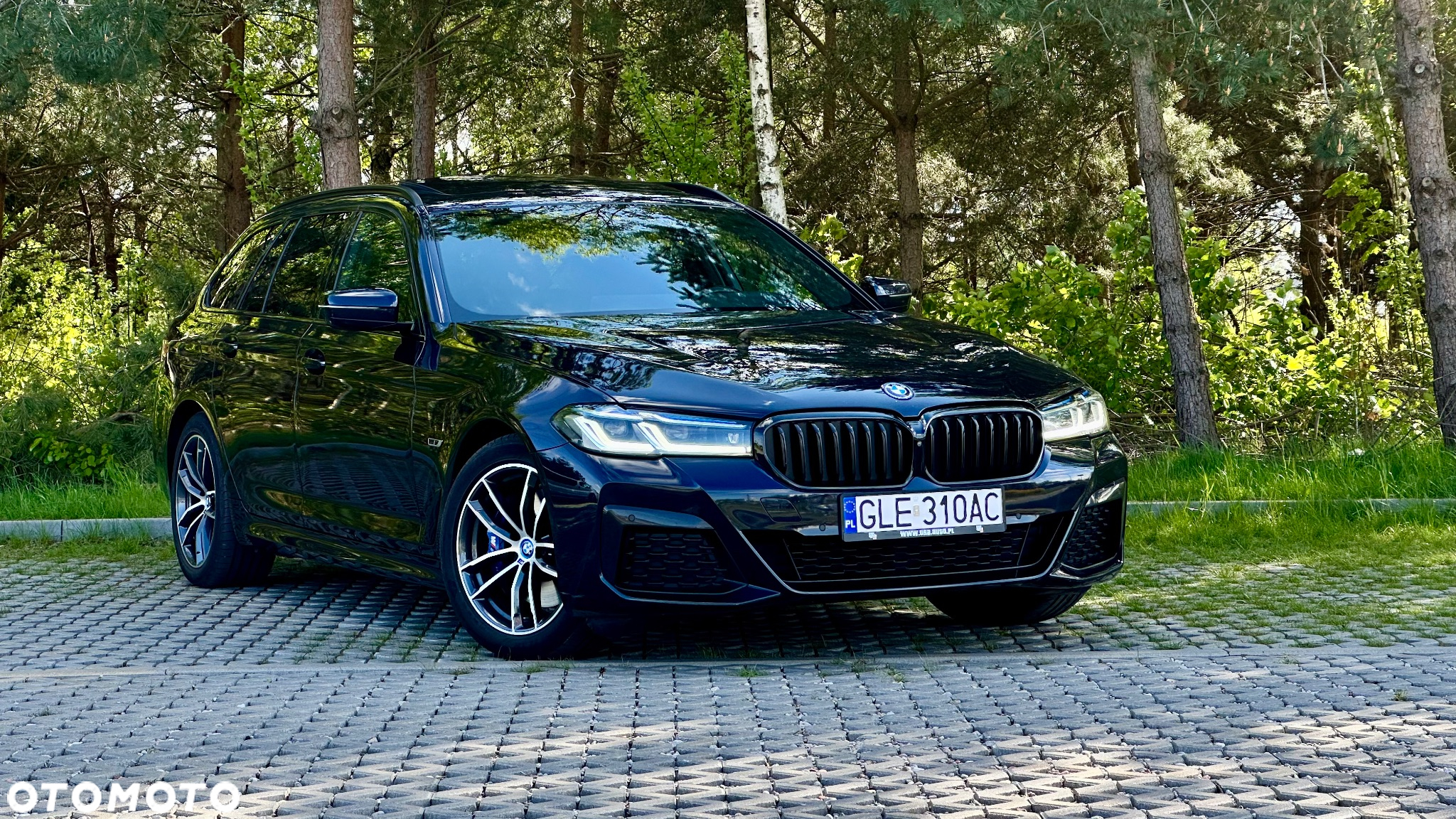 BMW Seria 5 530e Touring - 16