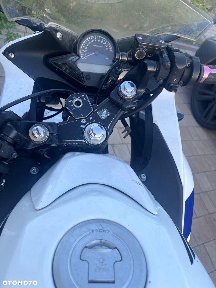 Honda CBR - 3