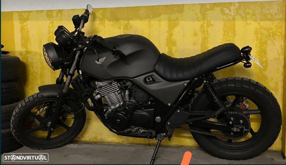 Honda CB Café Racer - 3
