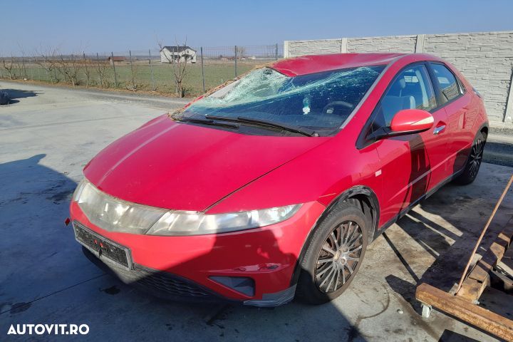 Dezmembrez Honda Civic 8 [2005 - 2008] Hatchback 5-usi 1.4 MT (83 hp) - 3