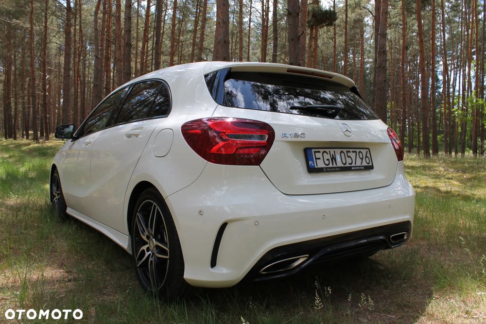 Mercedes-Benz Klasa A 180 7G-DCT AMG Line - 3