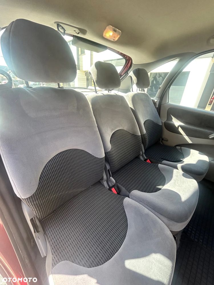 Citroën Xsara Picasso 1.6i 16V SX - 15