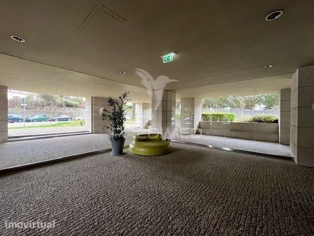 Apartamento T2 de Luxo – Condomínio Fechado na Arrábida, Vila Nova... - Grande imagem: 2/26