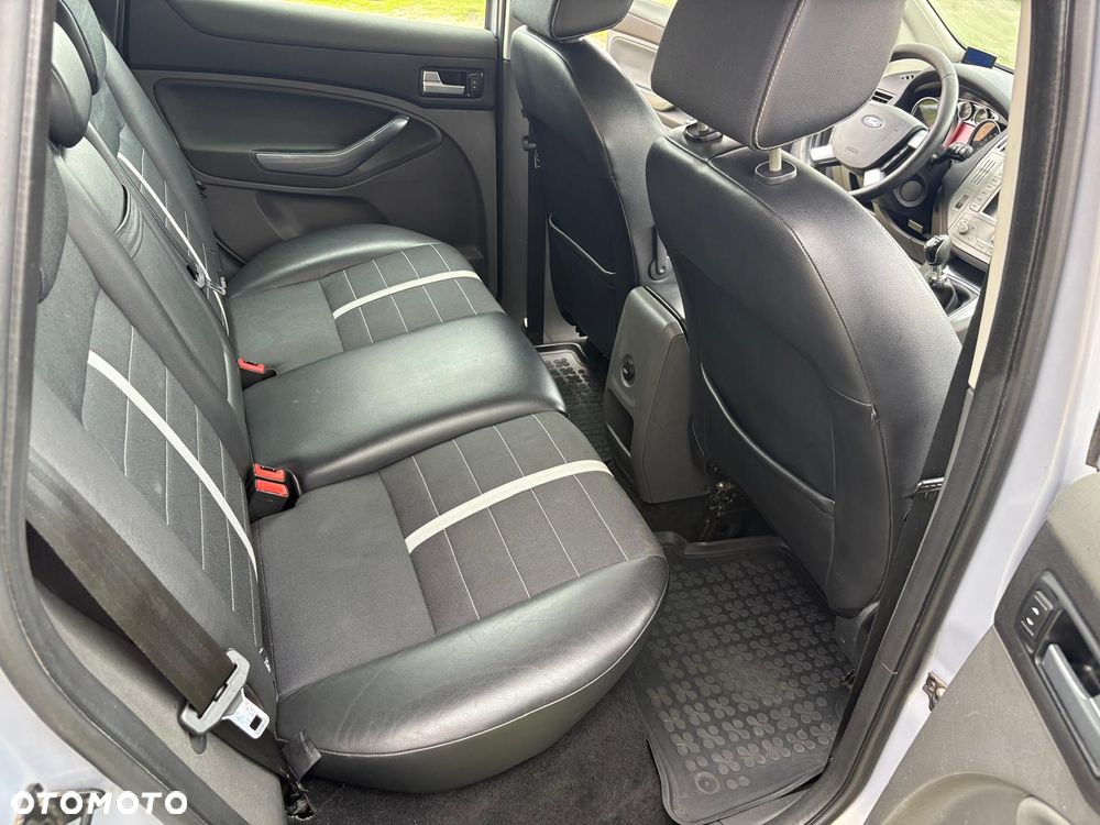 Ford Kuga 2.0 TDCi 4WD Titanium - 12