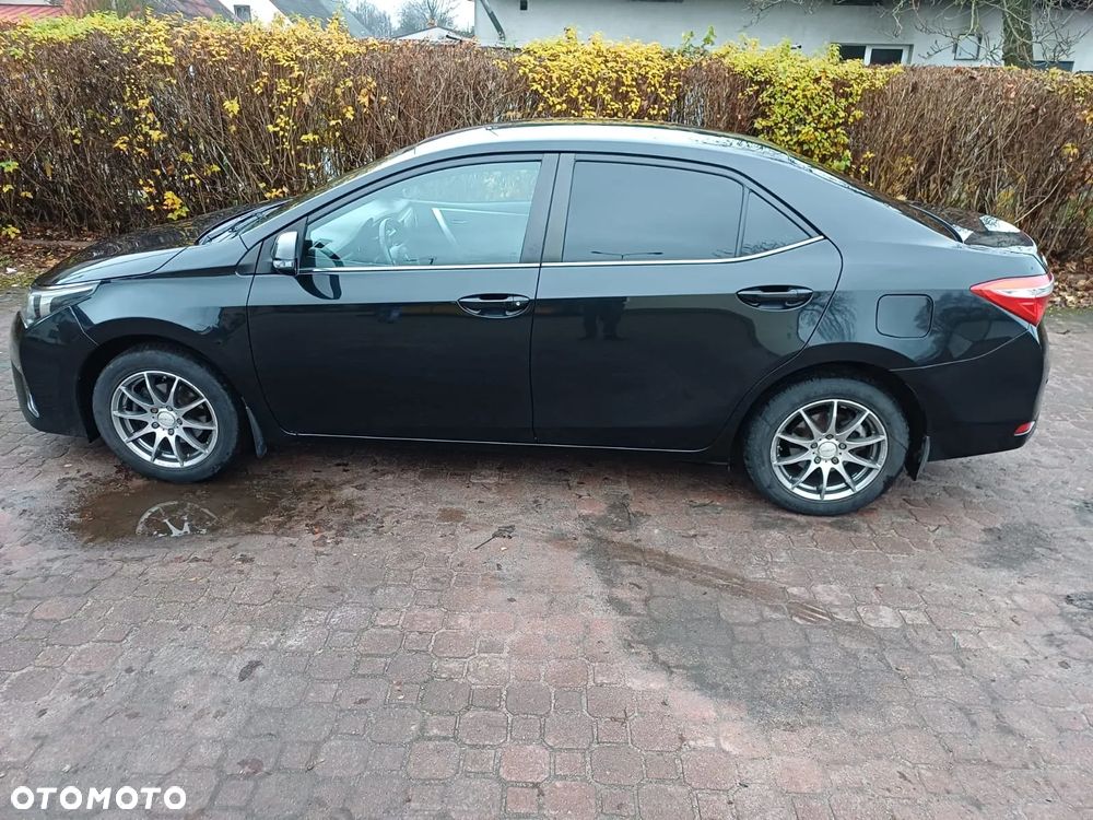 Toyota Corolla 1.6 Classic Plus - 15