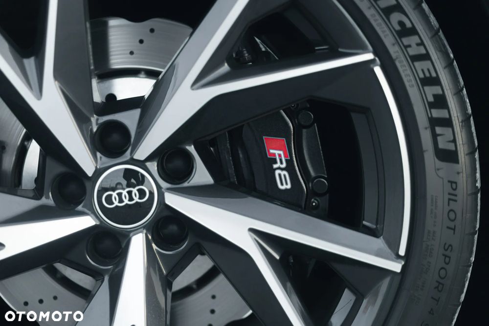 Audi R8 Coupé V10 RWD - 4