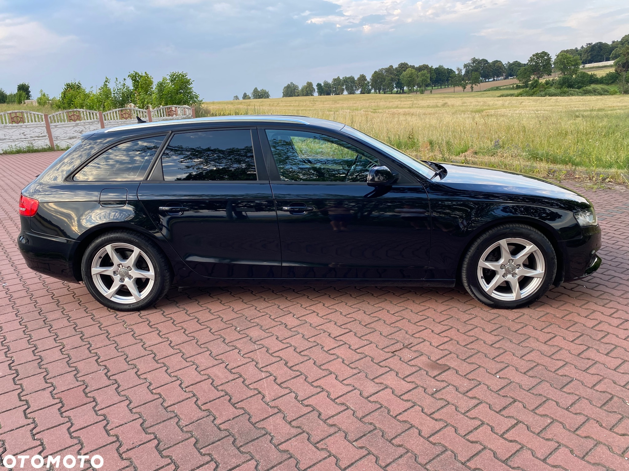 Audi A4 Avant 2.0 TDI DPF multitronic Ambition - 4