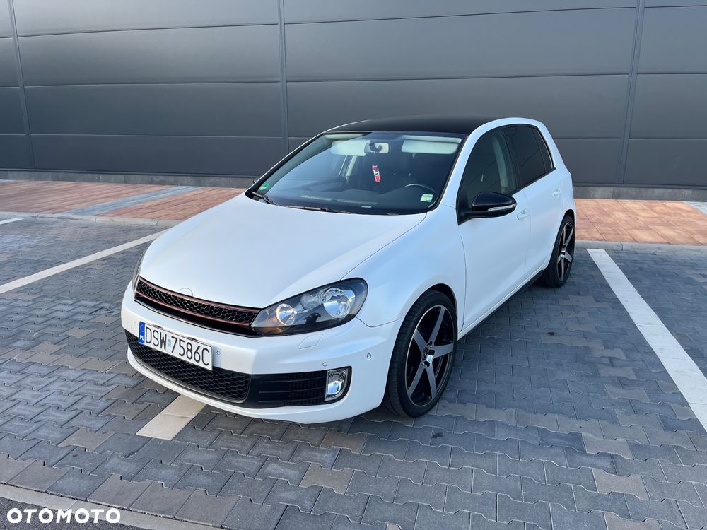 Volkswagen Golf - 6