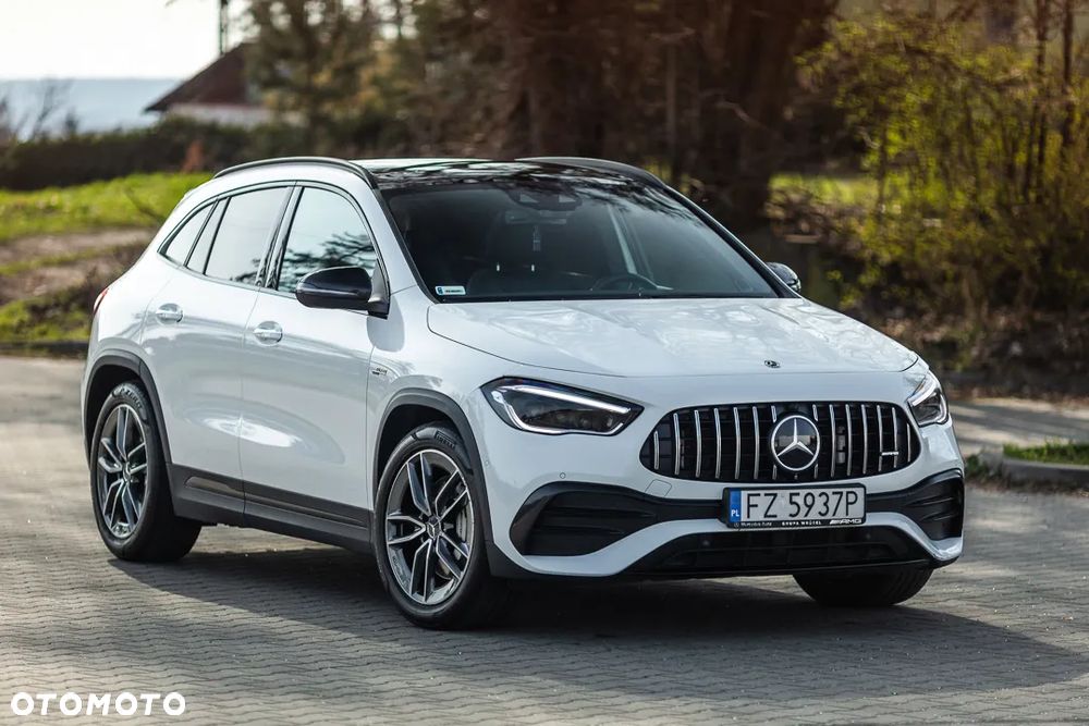 Mercedes-Benz GLA - 5