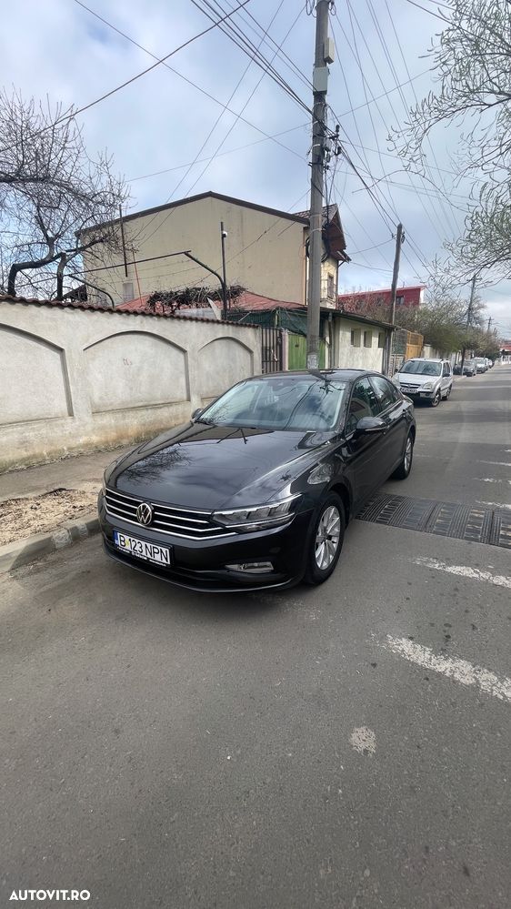 Volkswagen Passat - 2