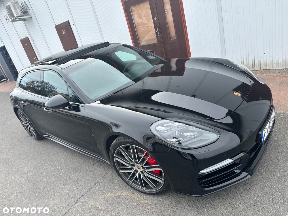 Porsche Panamera - 3