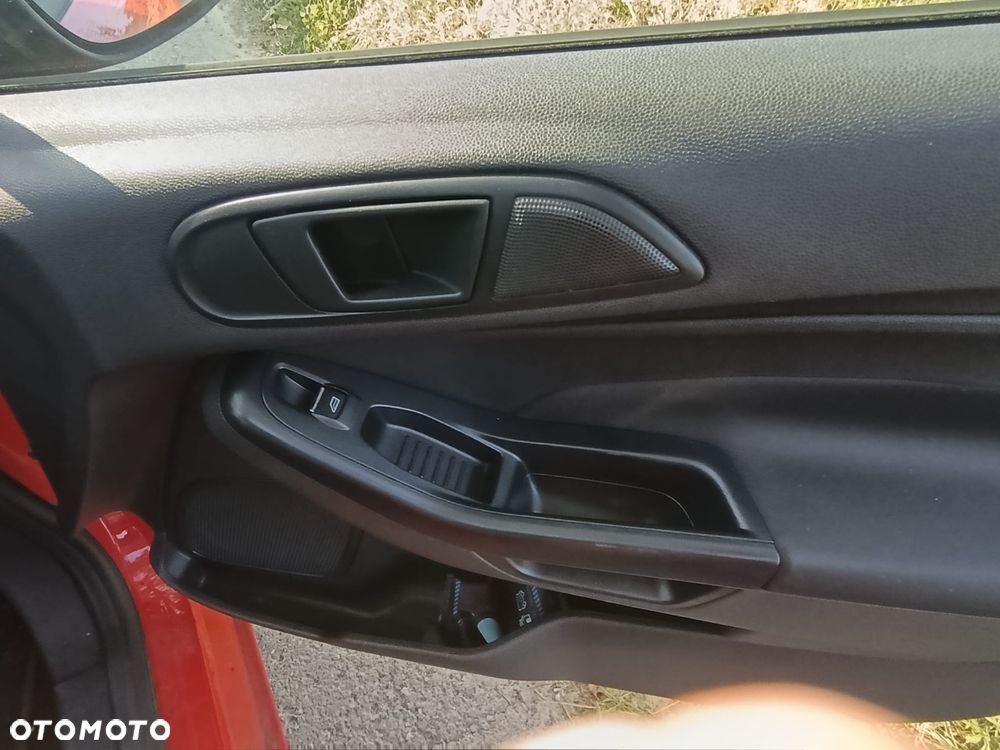 Ford Fiesta - 9