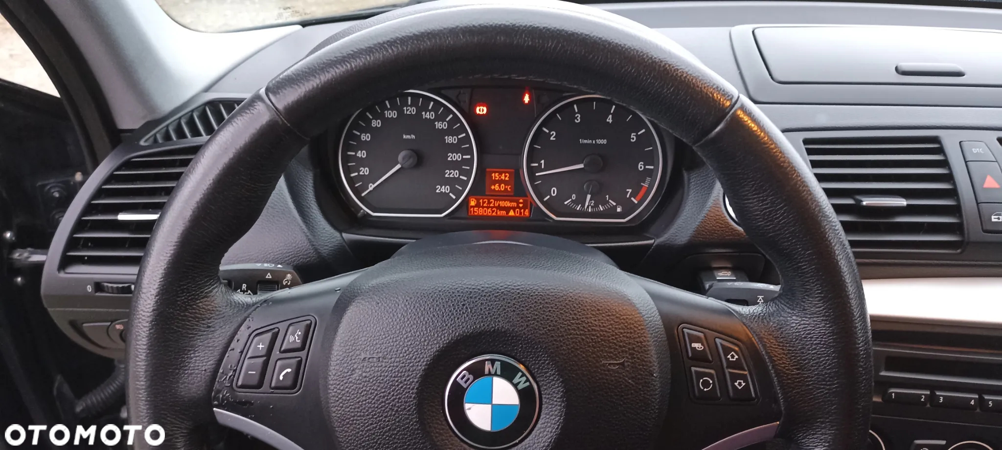 BMW Seria 1 116i - 30