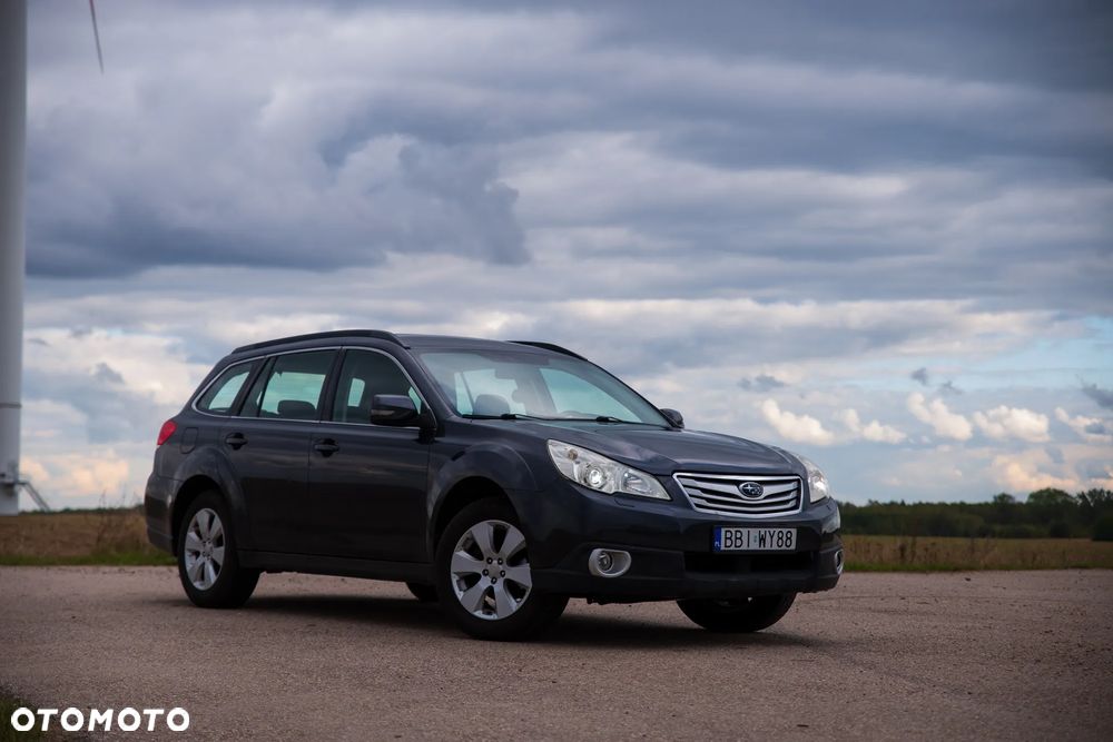 Subaru Outback - 1