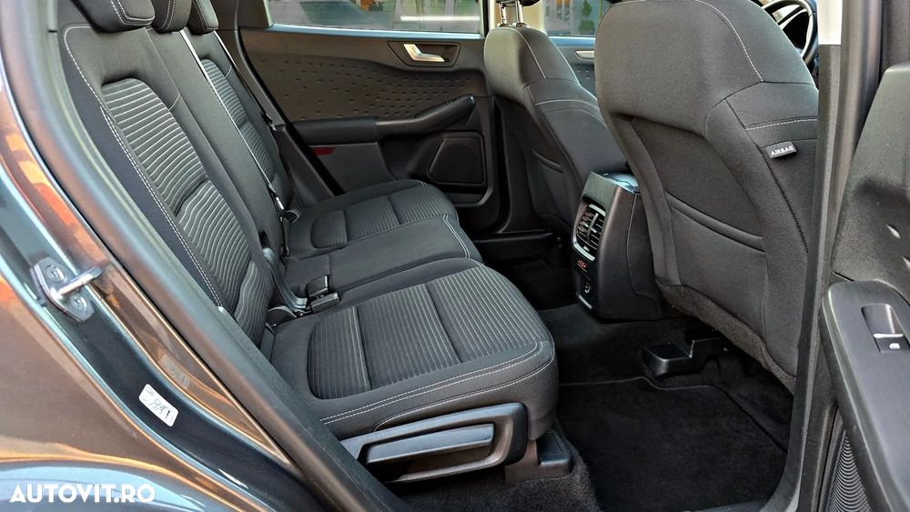 Ford Kuga 2.0 EcoBlue 4x4 Aut. TITANIUM - 8