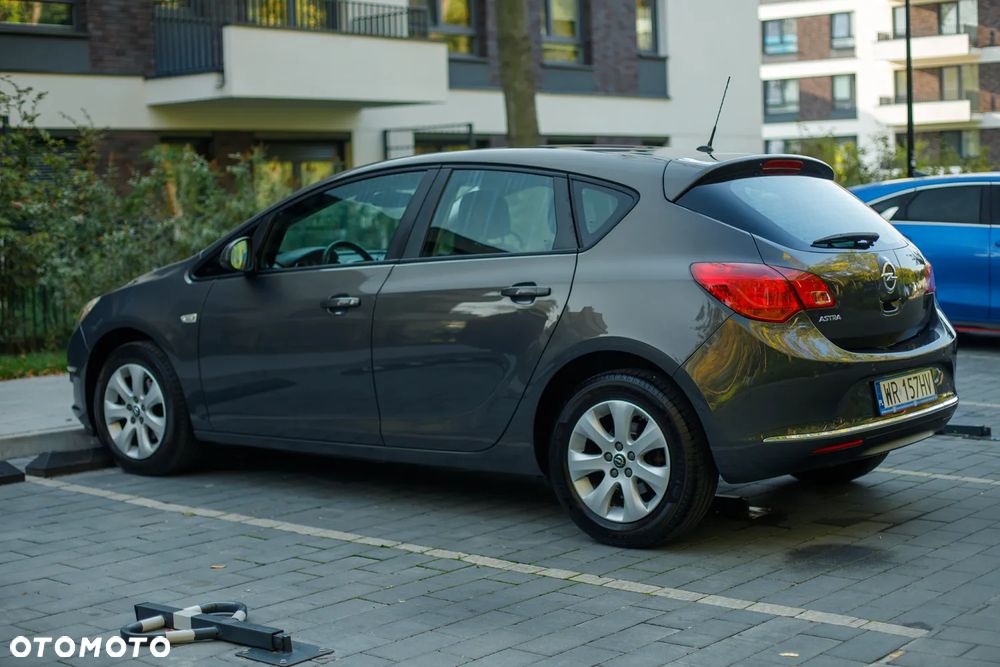 Opel Astra 1.4 Innovation - 11