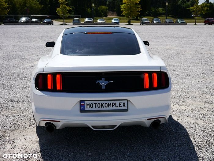 Ford Mustang 3.7 V6 Premium - 9