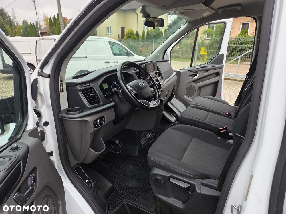 Ford Transit Custom - 13