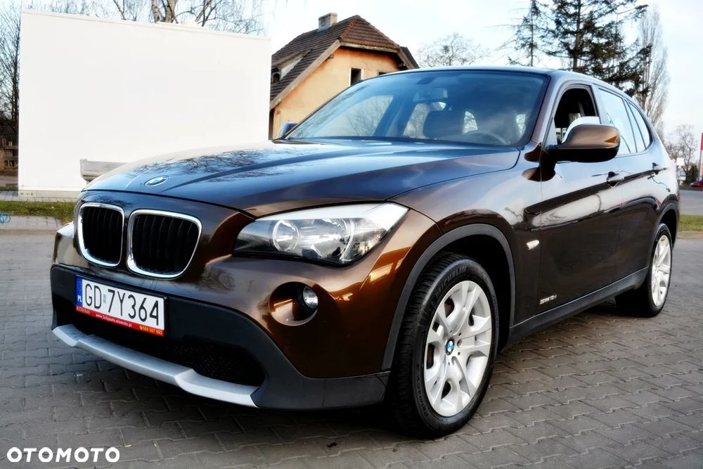 BMW X1 sDrive18d xLine - 11