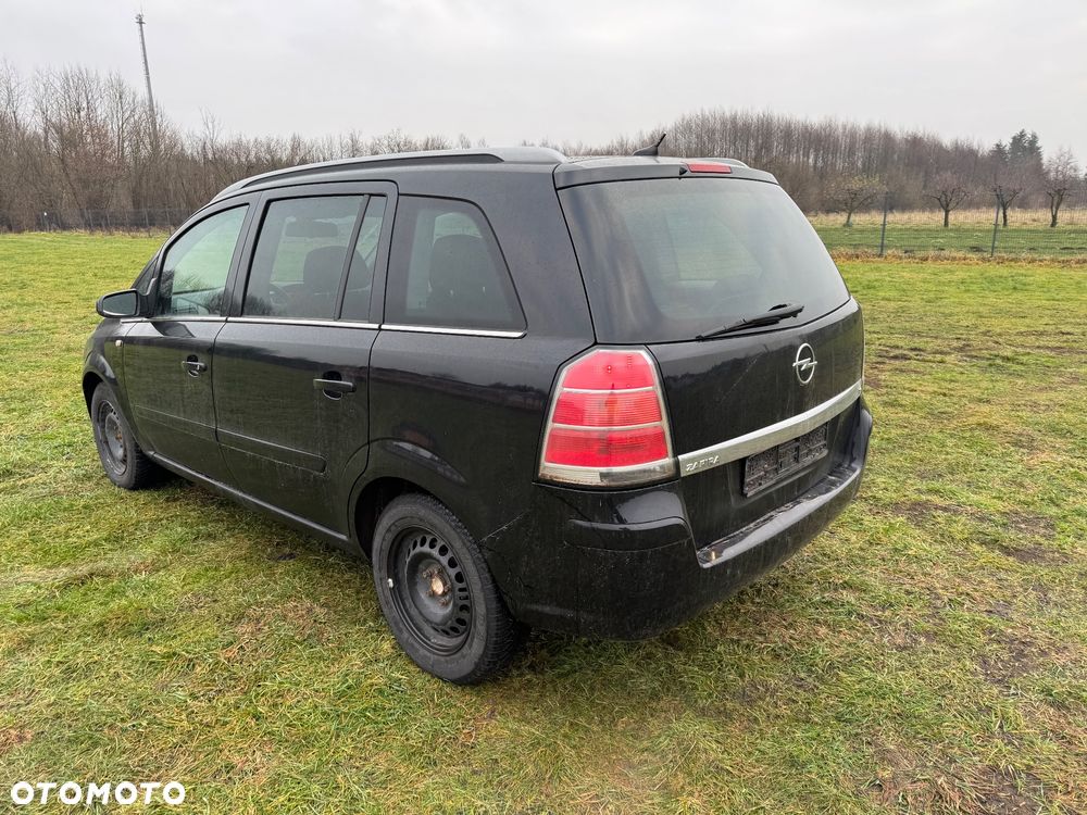 Opel Zafira - 9