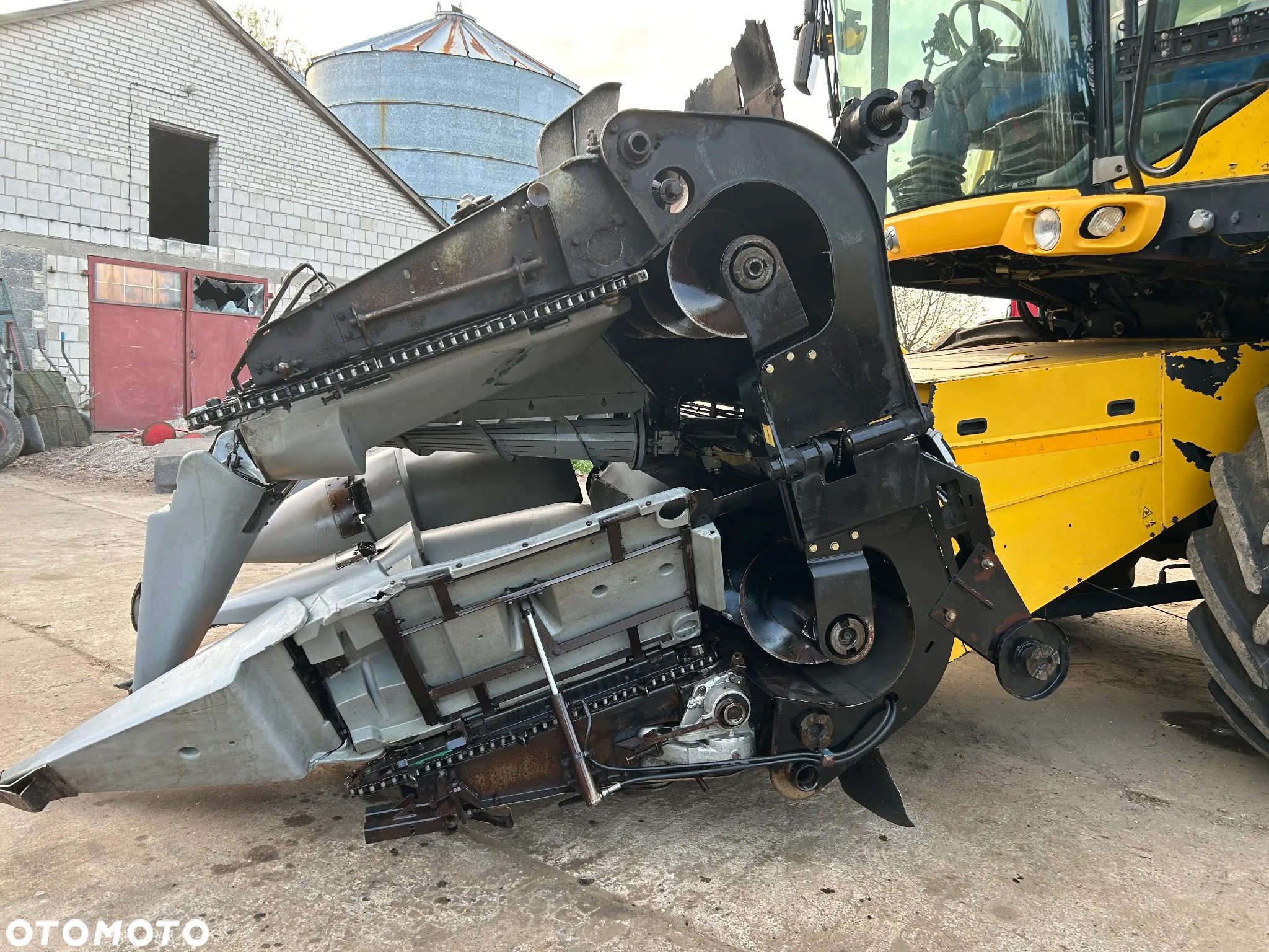 New Holland CR9070 ELEVATION - 2