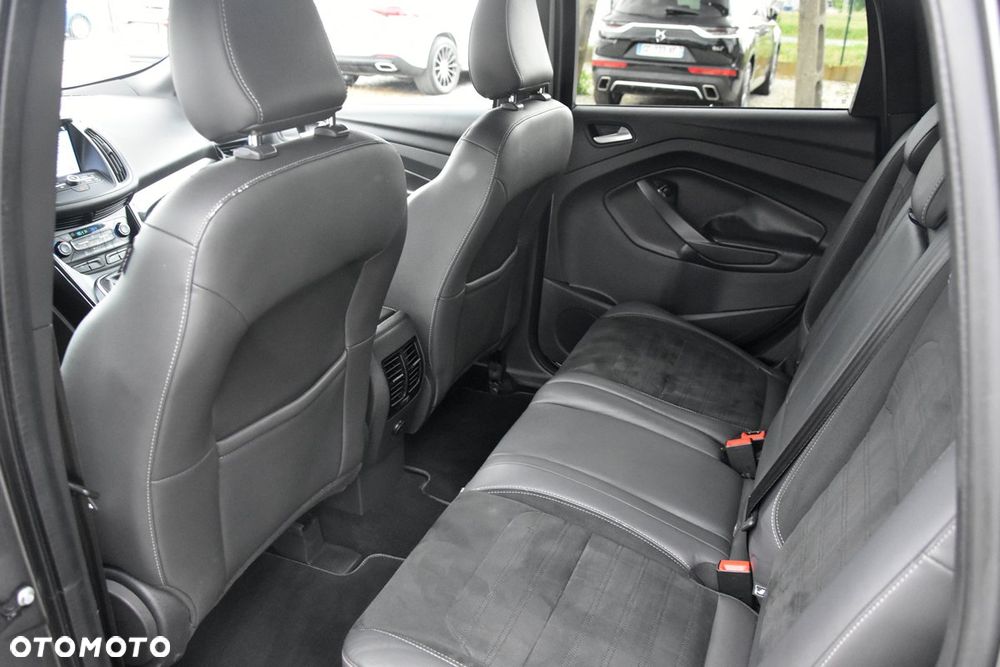 Ford Kuga 1.5 EcoBlue ST-LINE - 23