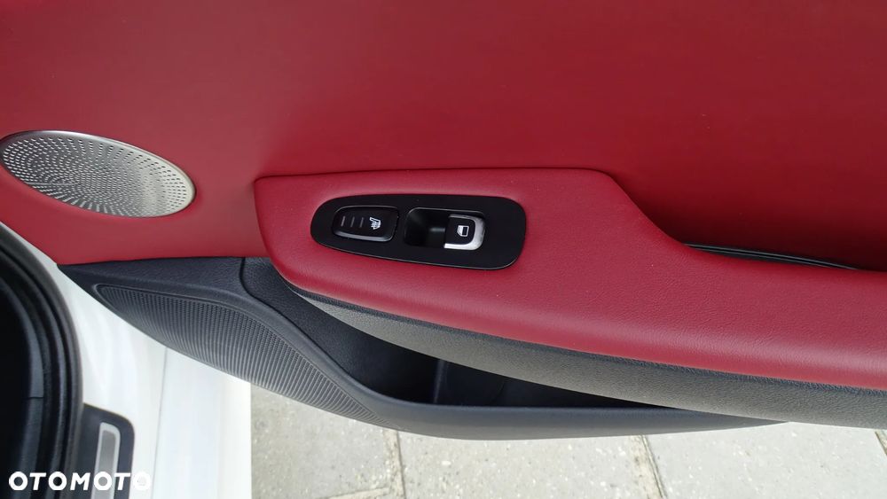 Kia Stinger - 22