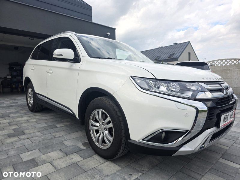 Mitsubishi Outlander 2.0 Intense + Navi 4WD CVT - 7