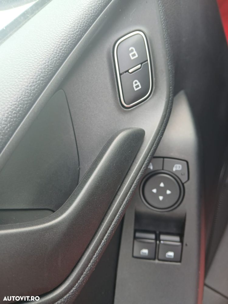 Ford Fiesta 1.0 EcoBoost mHEV Trend Connected - 6