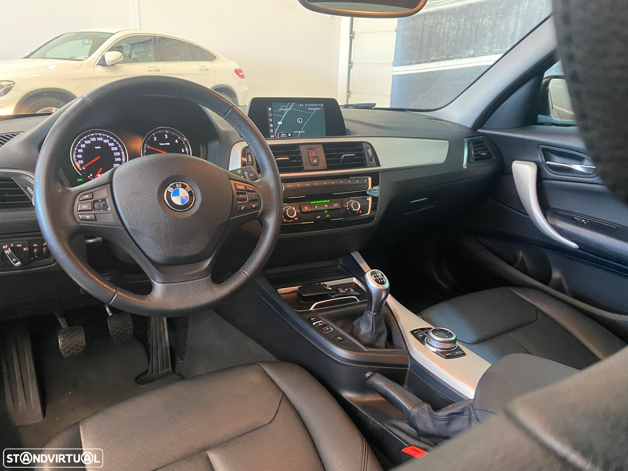 BMW 116 d Line Urban - 8