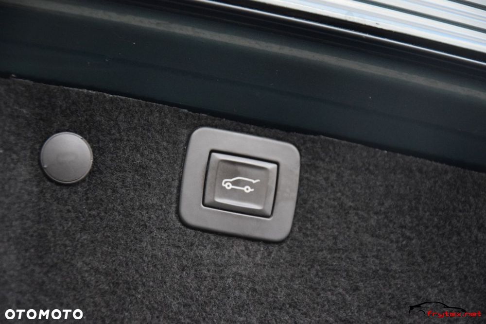 Opel Insignia - 25