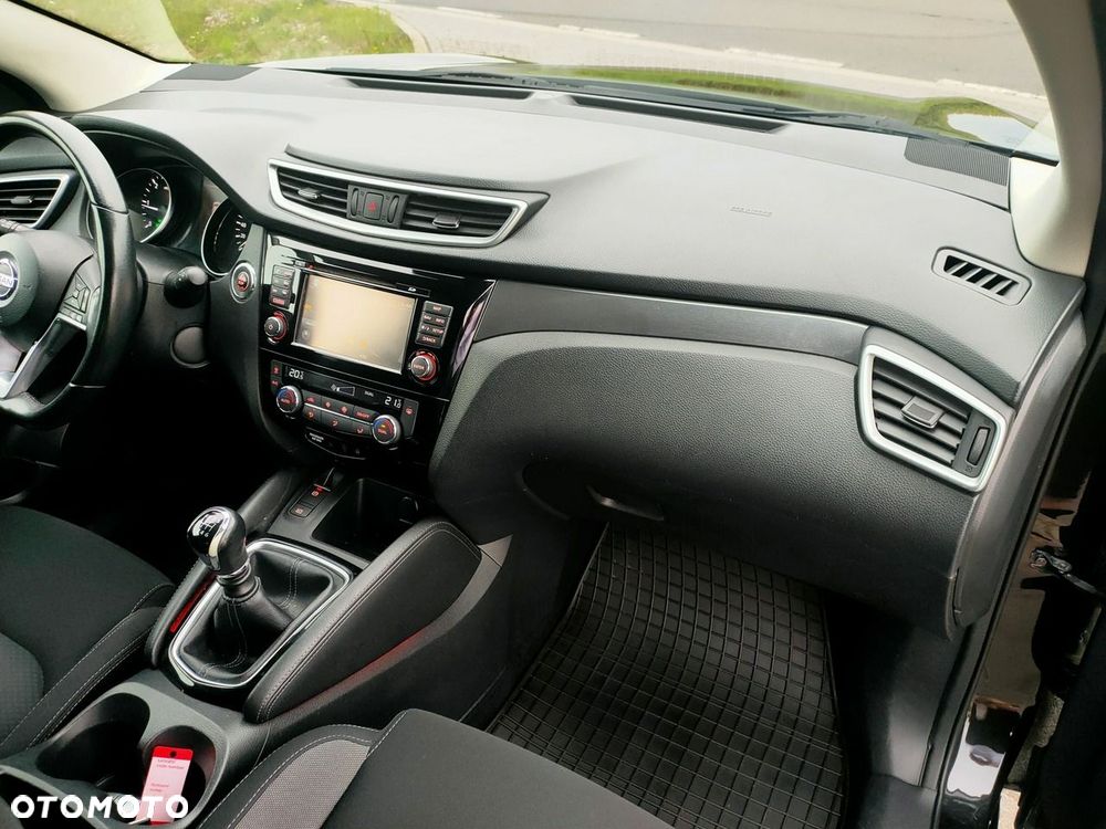Nissan Qashqai - 16