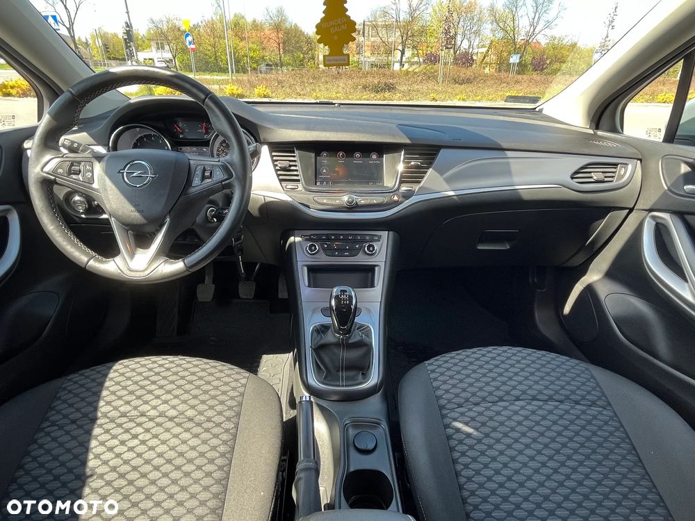 Opel Astra 1.2 T Elegance S&S - 6