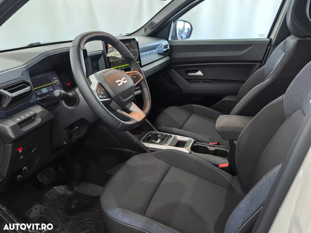 Dacia Duster HEV 140 Journey - 9