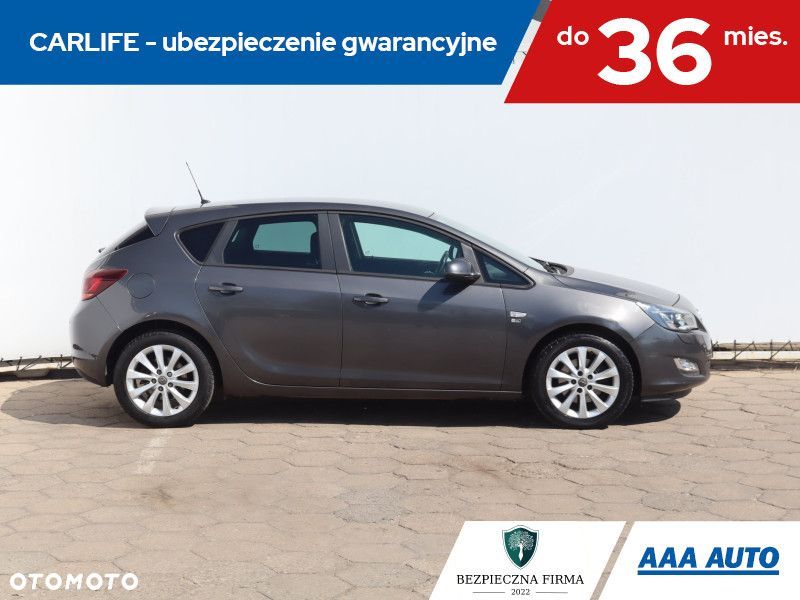 Opel Astra - 8