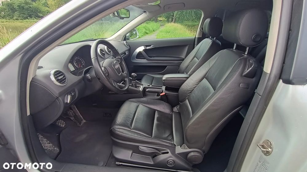 Audi A3 3-drzwiowe 1.6 S line Sportpaket (plus) - 22