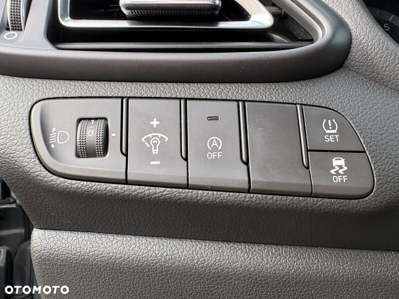 Hyundai i30 1.5 T-GDI 48V Smart DCT - 30