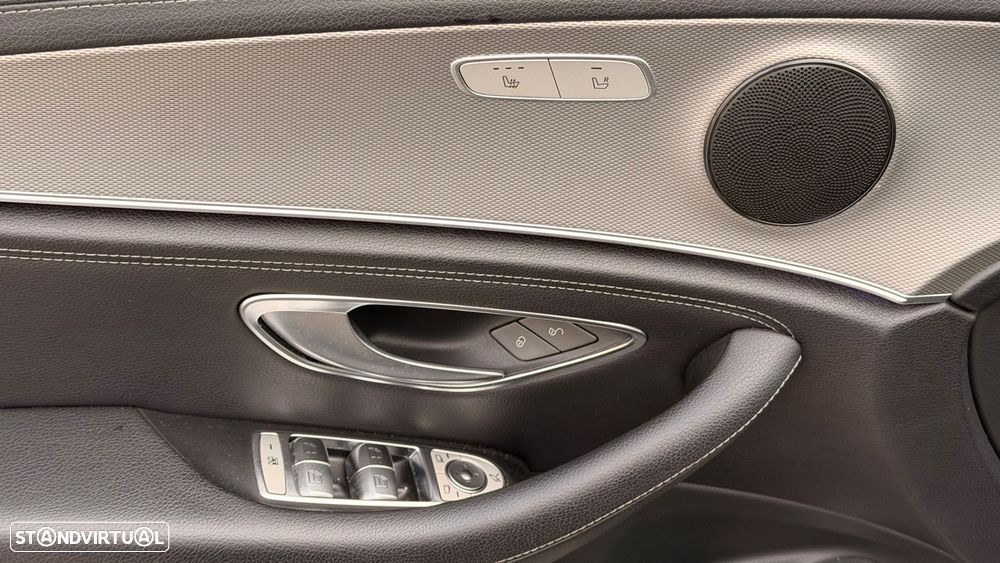Mercedes-Benz E 220 d AMG Line - 12