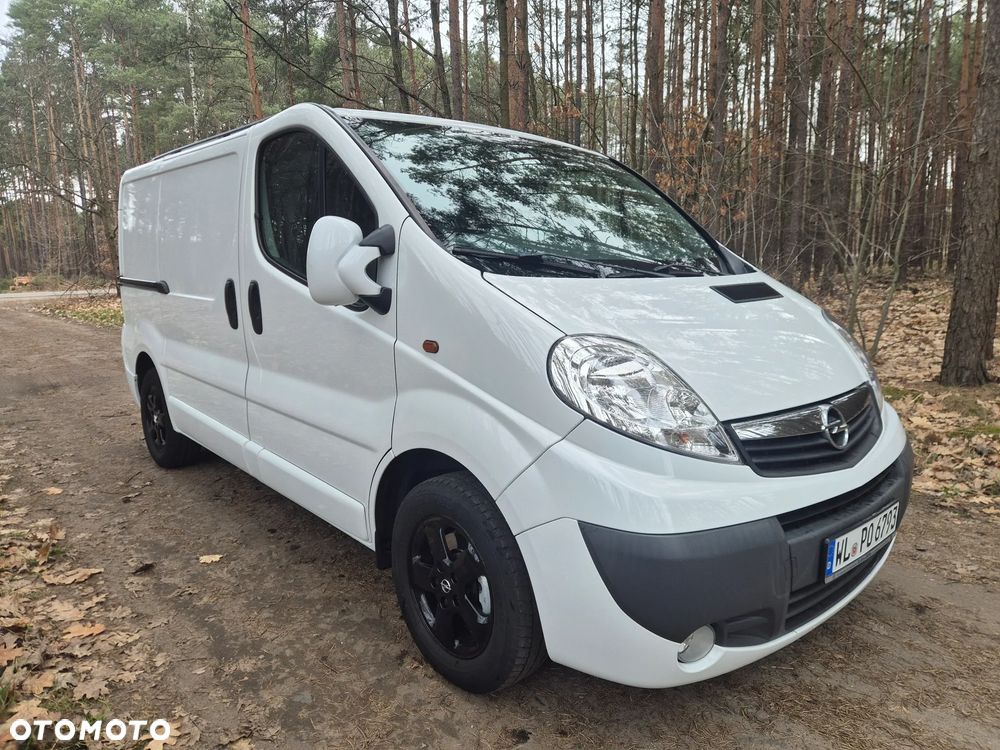 Opel Vivaro - 1