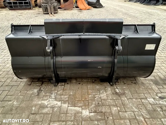 Cupa pentru incarcator frontal marca volvo - 2